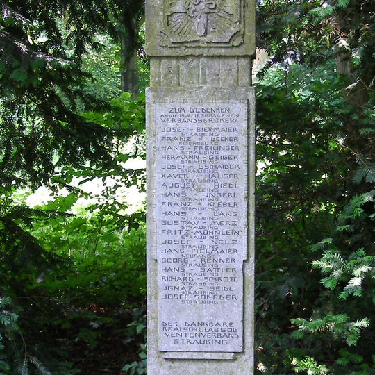 Gedenkstein für die Gefallenen der Realschule Straubing