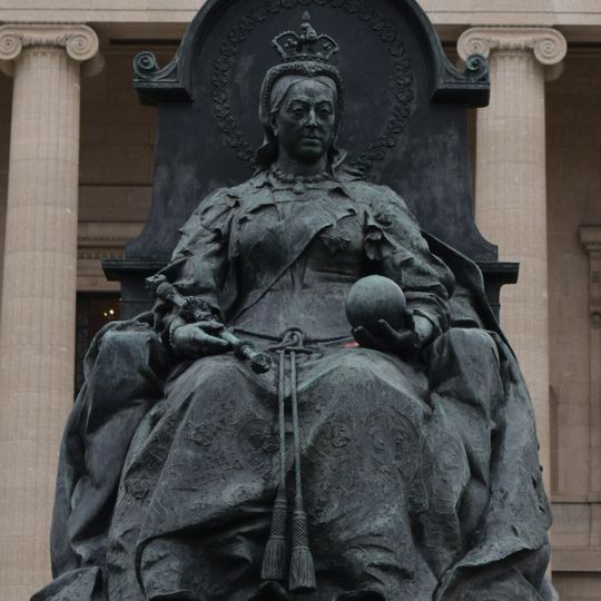 Statue of Queen Victoria