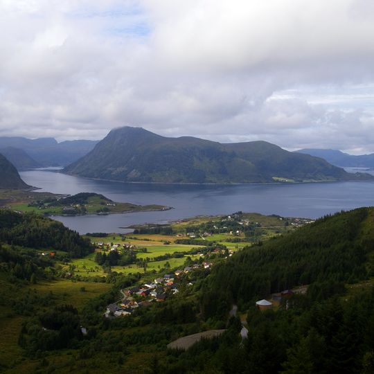 Røysetfjord