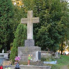 Parish cemetery in Dys