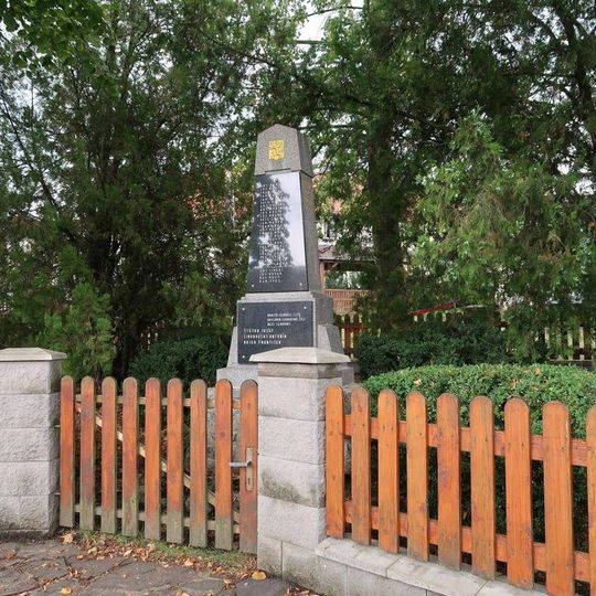 Pomník padlým ve Lhotce