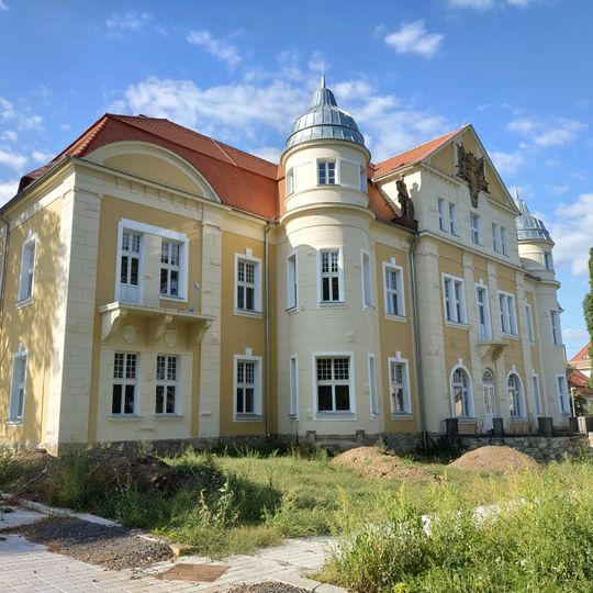 Dům císařských dragounů - Kasárna Most