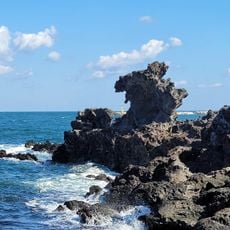 Yongduam Rock