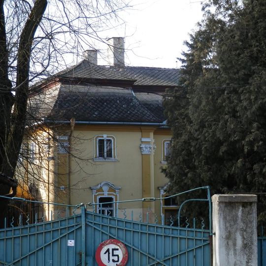 Kaštieľ Vécseyiovcov, kaštieľ