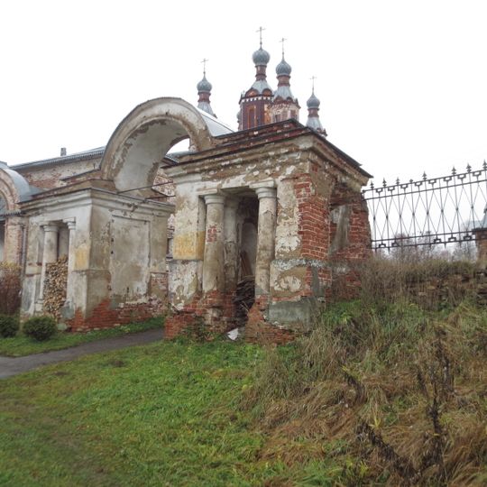 Ограда с воротами