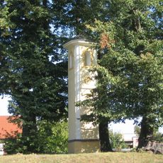 Zvonička v parku v Jiřicích