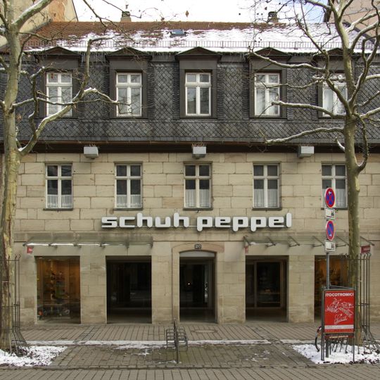 Wohn- und Geschäftshaus