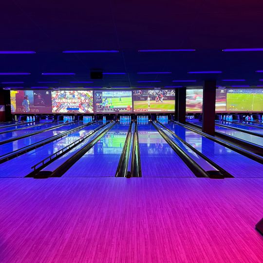 Bowlero