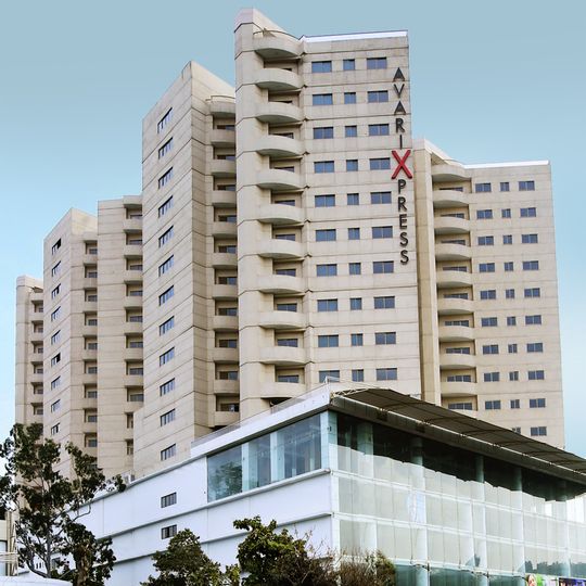 Avari Xpress Gulberg