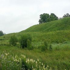 Вал земляной и ров (Белозерск)