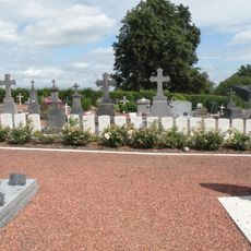 Sebourg Communal Cemetery, Commonwealth Plot
