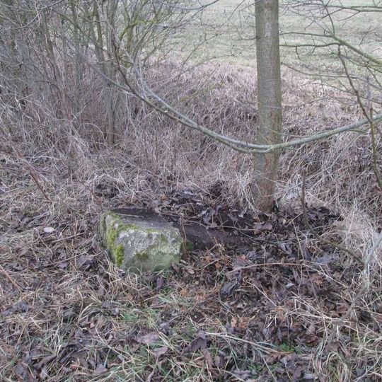 Kříž jižně od Křakova u silnice