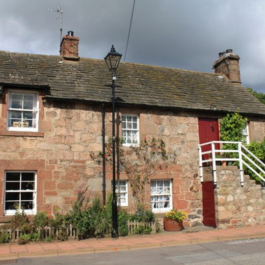 Fettercairn, The Square, Houses