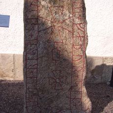 Östergötlands runinskrifter 13