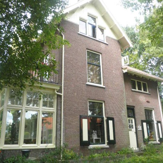 Dienstwoning