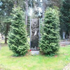 Pomník padlým na hřbitově ve Vejprtech