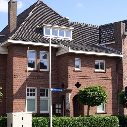 Pastorie van Broekhovense kerk