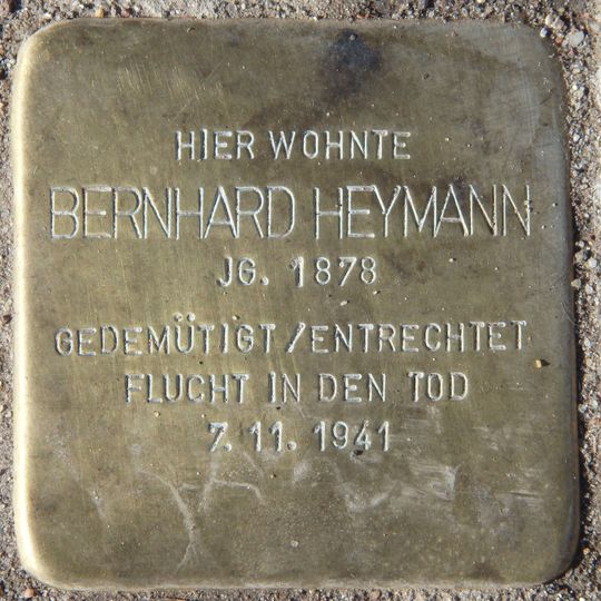 Stolperstein dedicated to Bernhard Heymann