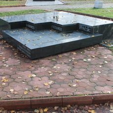 Братская могила борцов за установление Советской власти в Карельском поморье (Беломорск)