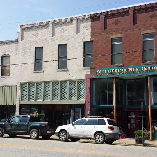 Leslie Commercial Historic District