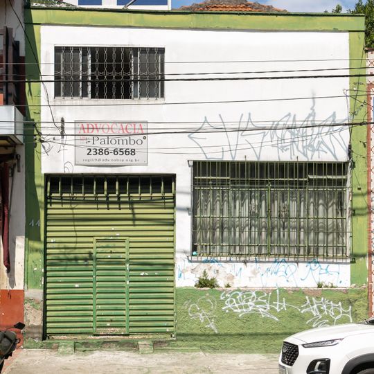 Imóvel à Rua Conceição Veloso, nº 44