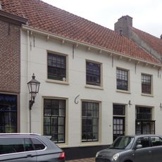 Herenstraat 12, Buren
