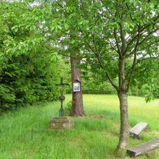 Kříž v Labi u Jindřichova u polní cesty