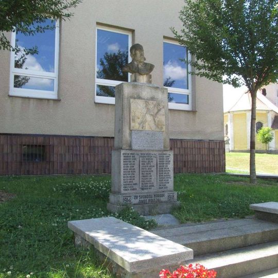 Pomník padlým ve Volduchách