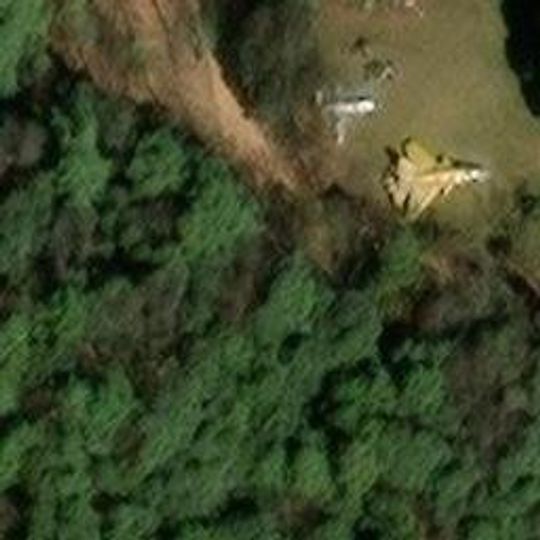 Monument featuring aircraft, aircraft model