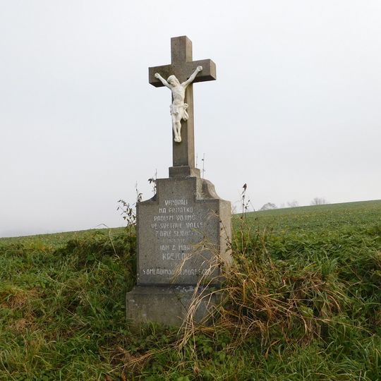 Kříž u silnice jižně od Okrouhličky