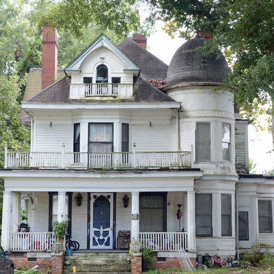 Lonnie A. Pope House