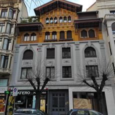 Edificio de Viviendas "Casa Uranga"