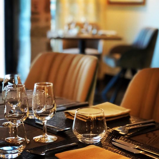 Le Bouche à Oreilles