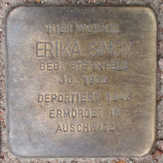 Stolperstein dedicated to Erika Simon