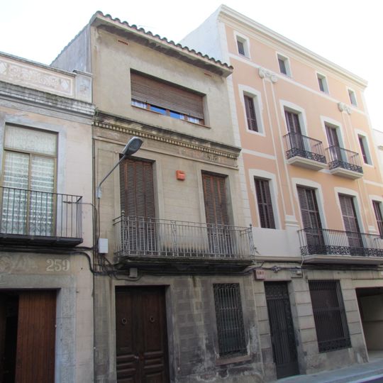 House in Camí Ral, 263-265