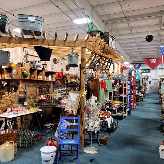 Brass Armadillo Antique Mall