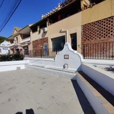 Fuente de Los Chorros