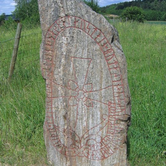 Uppland Runic Inscription 136