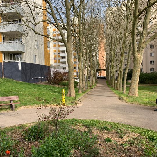 Square Jean Esquirol