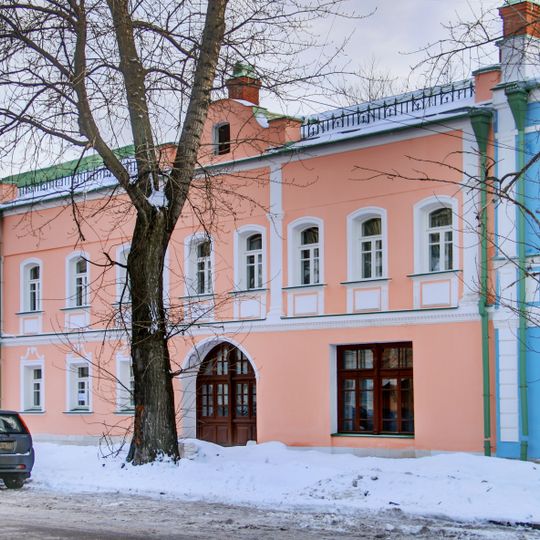 Shkolnaya Street 38, Moscow