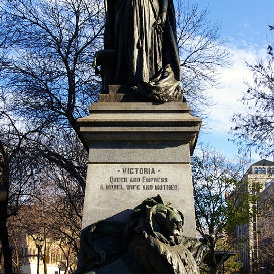Statue of Queen Victoria