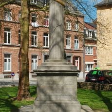 Colonne aux volontaires de 1830