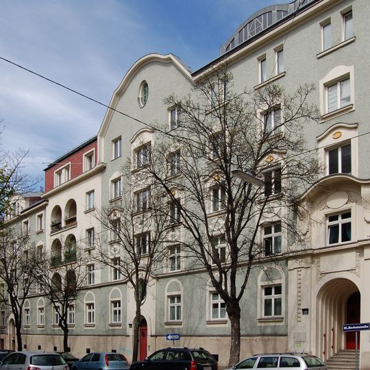 Miethaus, Polizeihäuser