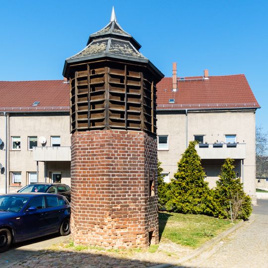 Taubenhaus im Hof eines Vierseithofes Ernst-Thälmann-Straße 12