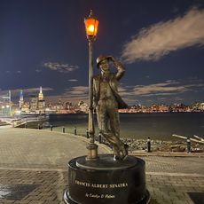 Statue of Frank Sinatra