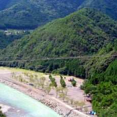 Pont suspendu de Tanize