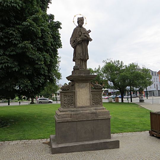 Socha svatého Jana Nepomuckého v Plzni v Křižíkových sadech