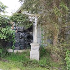 Kříž na severním okraji vsi