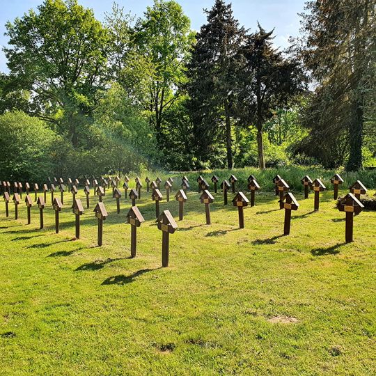Einzeldenkmale der Kirche und Kirchhof Technitz