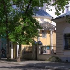 Ограда с воротами (Калуга)